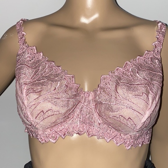 Bali Other - Bali pink lace sparkly bra